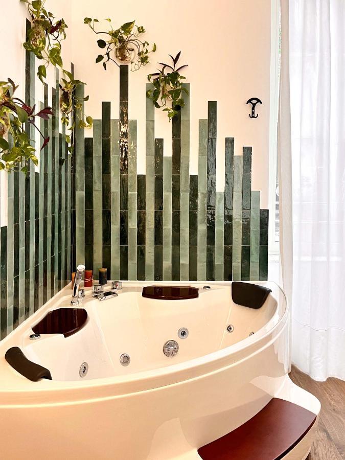 Bed & Breakfast Portico 32 *